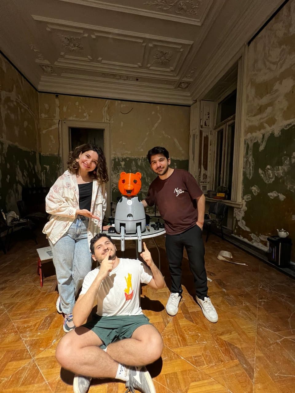 performances img-https://res.cloudinary.com/ds3w6qatd/image/upload/v1751885362/5429124711717139035_br1pgm.jpg